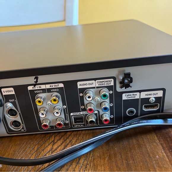 Samsung DVD VCR Combo Recorder VHS HDMI DVD-VR357 - Picture 7 of 8